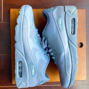 Air MAX